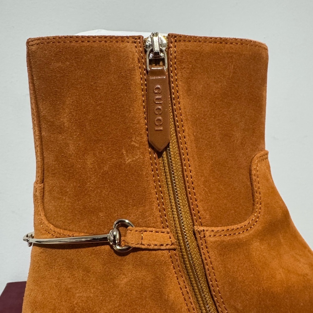Gucci Women's Suede Ankle Boots in Cognac - Picture 5 of 6